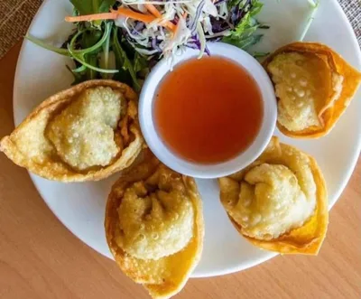 Sizzling Chai-Yo dish from the hot plate