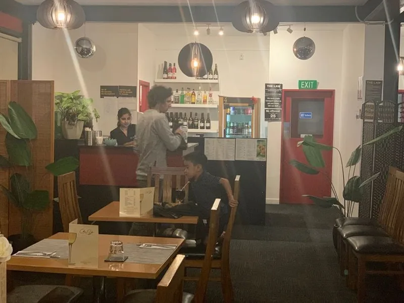 Guests dining together at Chai-Yo Restaurant in Richmond